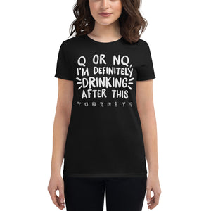 Open image in slideshow, women&#39;s fitted t-shirt: q or nq
